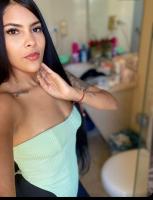 602665395: Chica busca chico en Sevilla