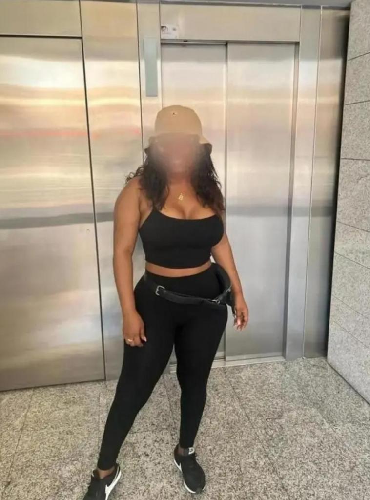 Chica busca chico en Almería: 