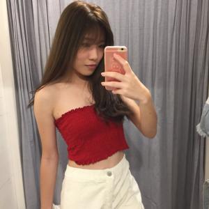 688149189: Chica busca chico en Barcelona