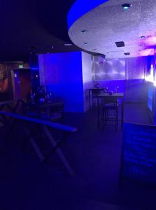 686652102: Chica busca chico en Madrid