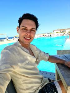 Chico busca chica en Málaga: 