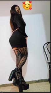 613806145: Chica busca chico en Gerona