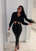 672886635: Chica busca chico en Navarra