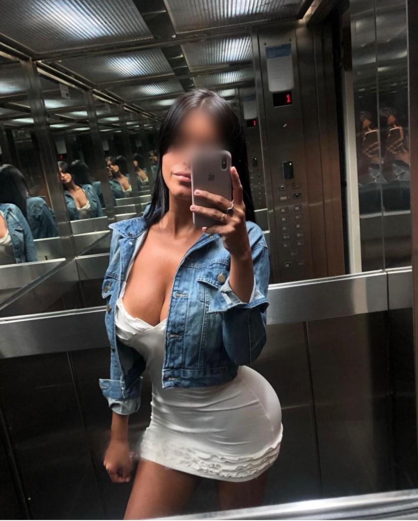 Chica busca chico en La Coruña: 