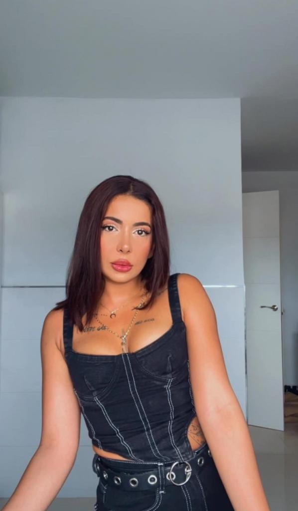 Chica busca chico en Pontevedra: 