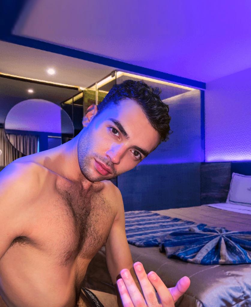 612248186: Chico busca chica en Tarragona