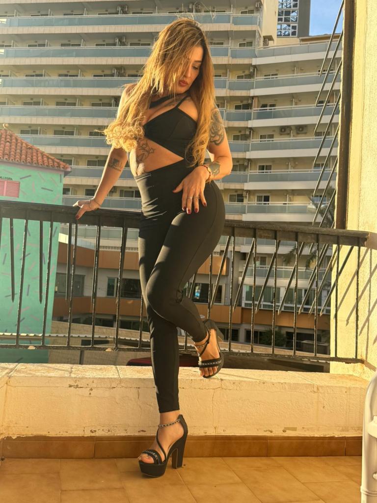 688418265: Chica busca chico en Alicante