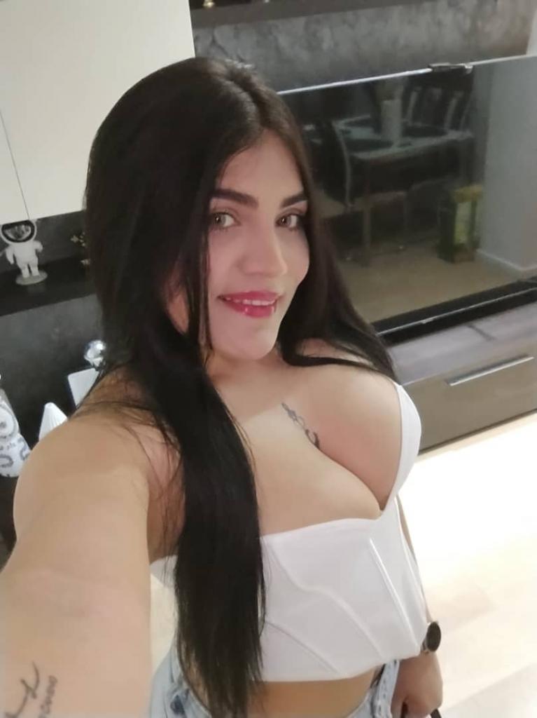 Chica busca chico en Barcelona: Chica busca chico
