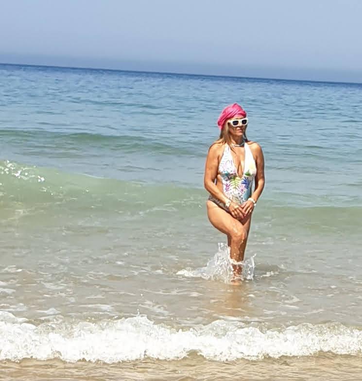 693858929: Chica busca chico en Granada