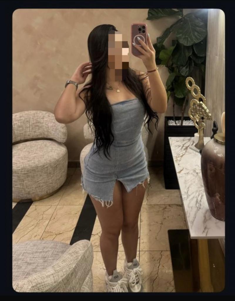 Chica busca chico en Granada: 