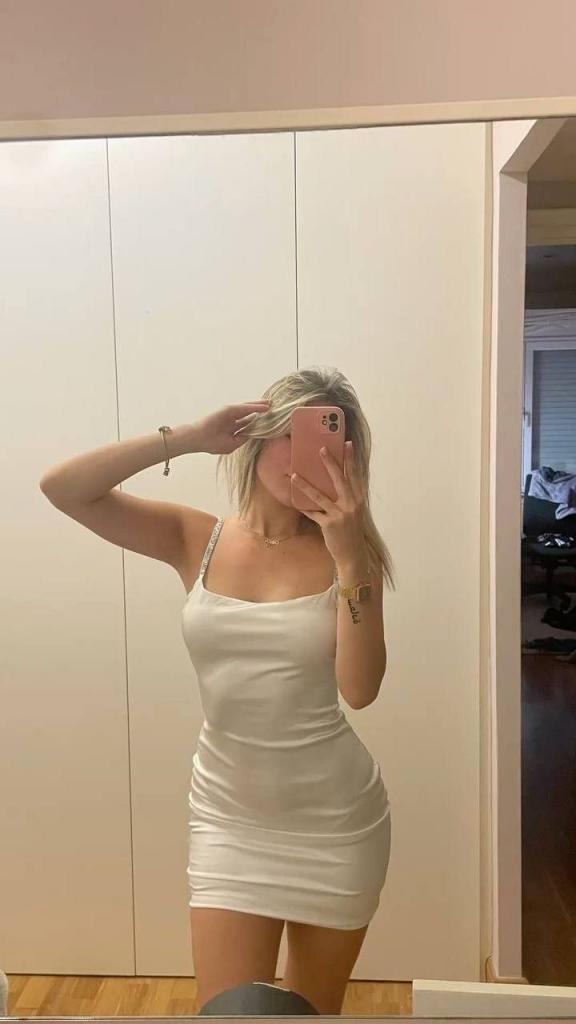 Chica busca chico en Tenerife: 