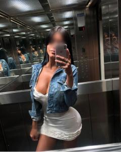 612456171: Chica busca chico en La Coruña