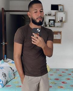 604222688: Chico busca chica en Barcelona