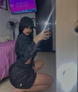 624859738: Chica busca chico en Ibiza