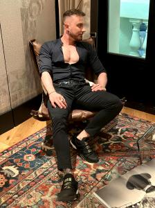 643516846: Chico busca chica en Madrid