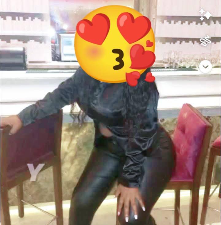 Chica busca chico en Almería: 