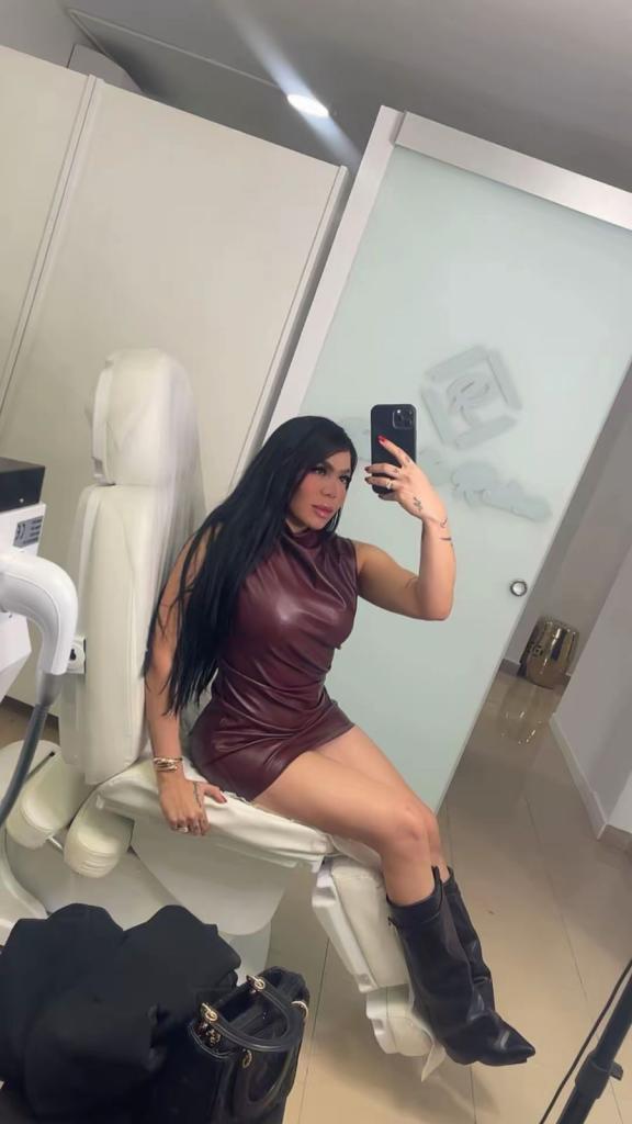 632769437: Chica busca chico en Barcelona