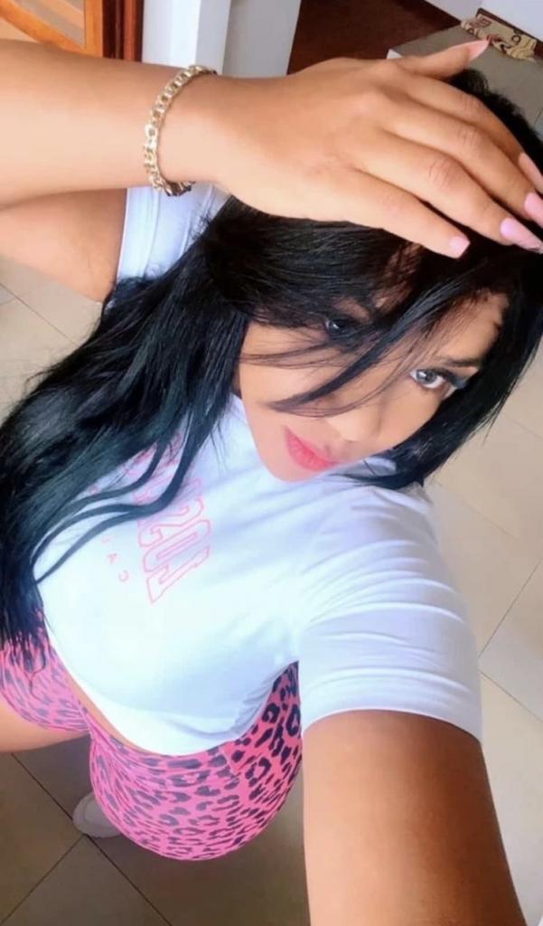 Chica busca chico en Granada: 