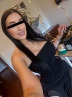 631086796: Chica busca chico en Barcelona