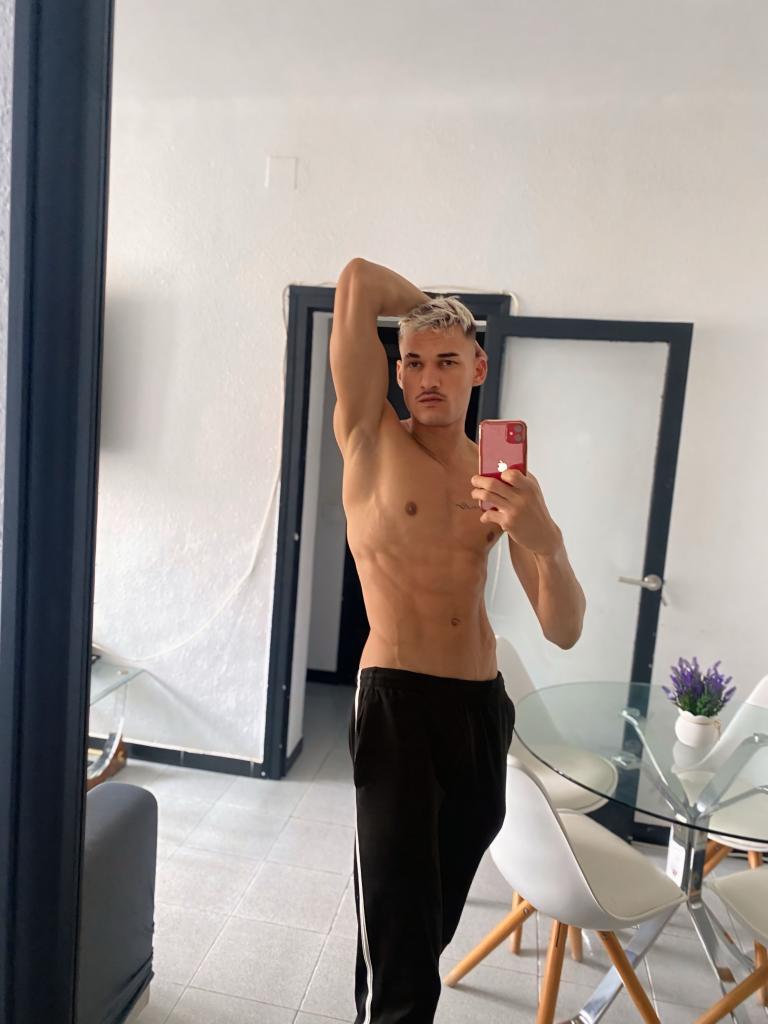 Chico busca chica en Barcelona: 