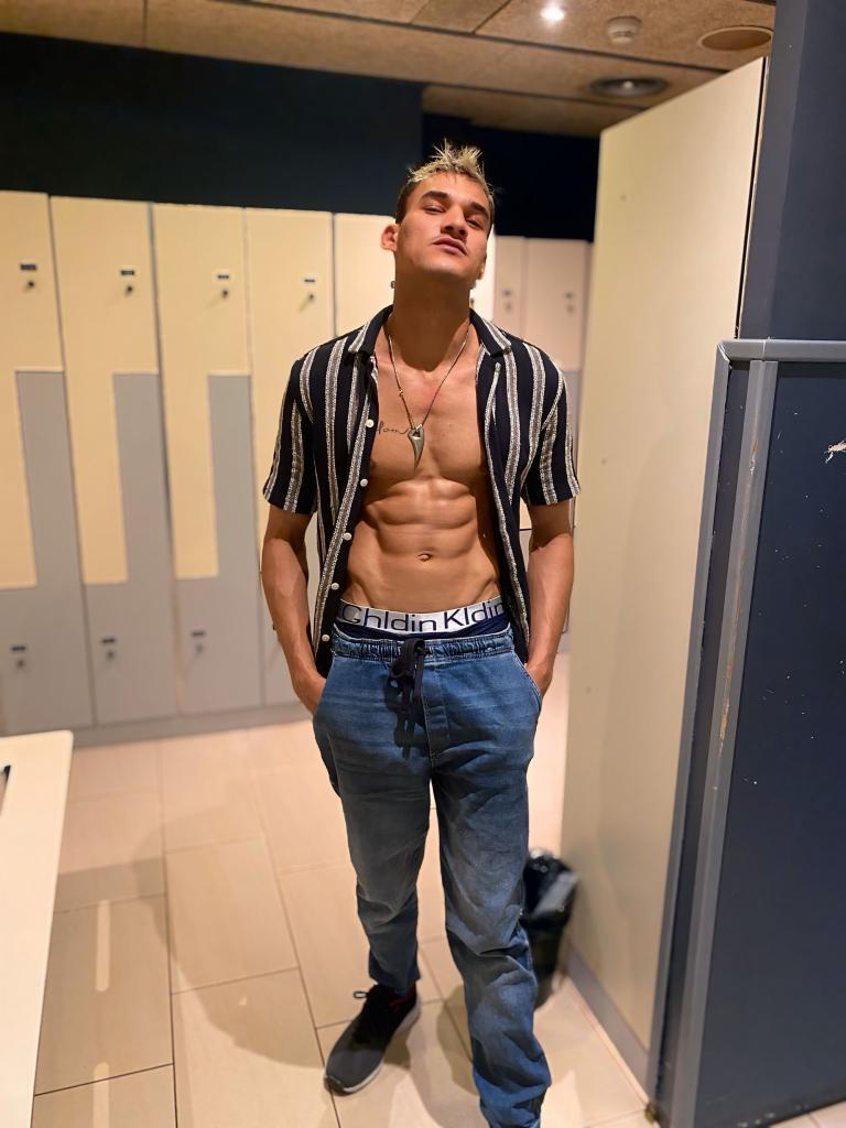 Chico busca chica en Barcelona: 