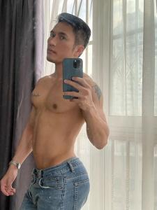 678961888: Chico busca chica en Barcelona