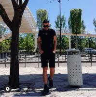 643155179: Chico busca chica en Barcelona