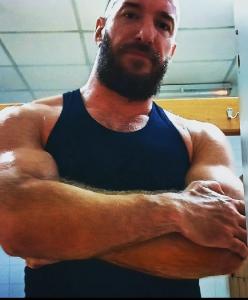 603897404: Chico busca chica en Valencia