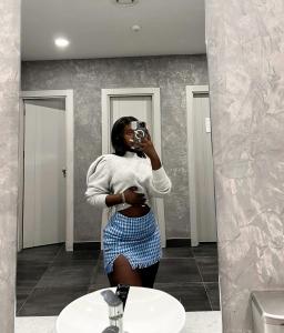 698943828: Chica busca chico en Lugo