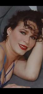 613852890: Chica busca chico en Madrid