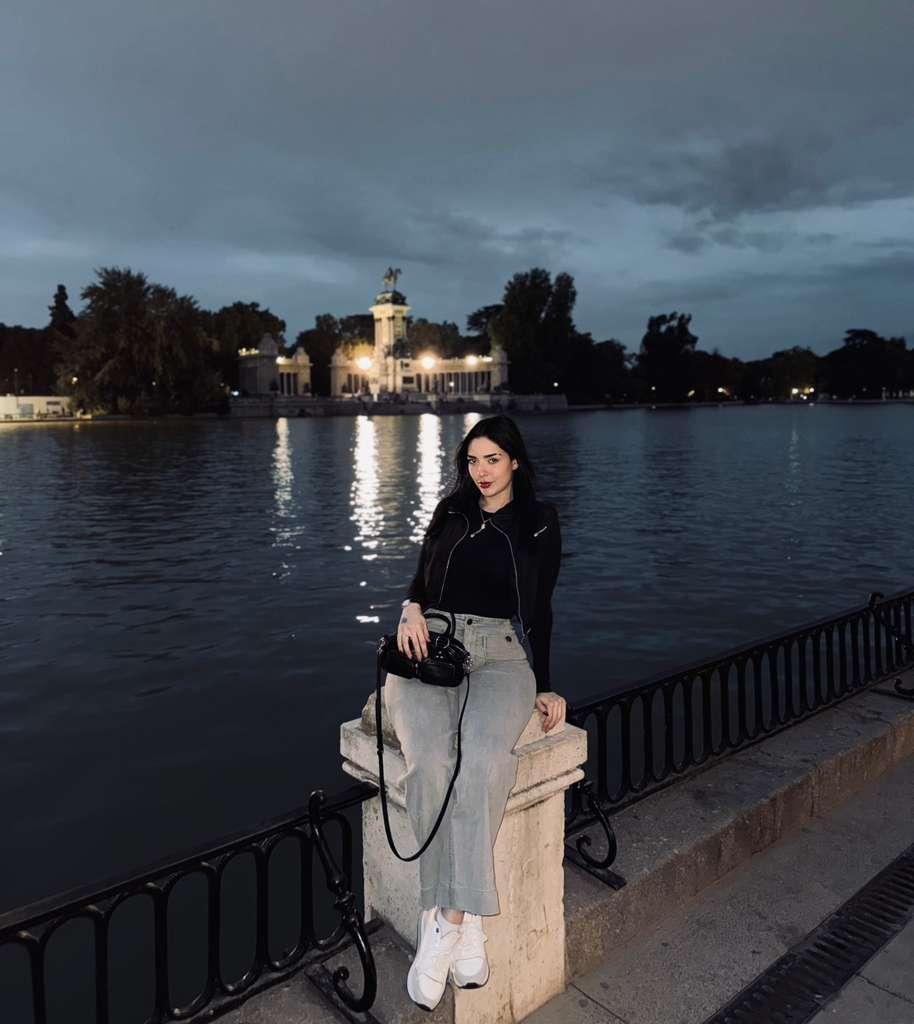 677680640: Chica busca chico en Murcia