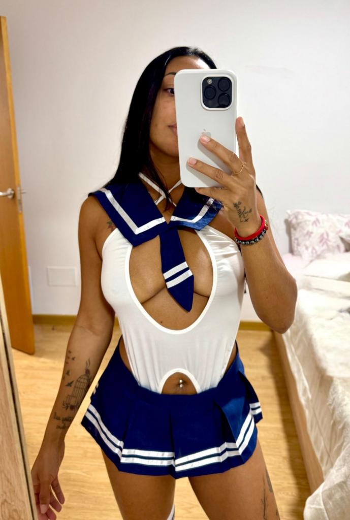 Chica busca chico en Cádiz: 