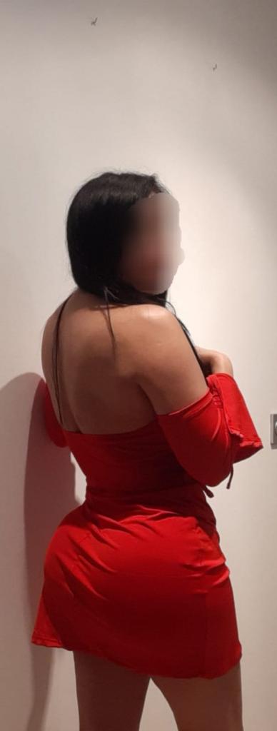 Chica busca chico en Cádiz: 