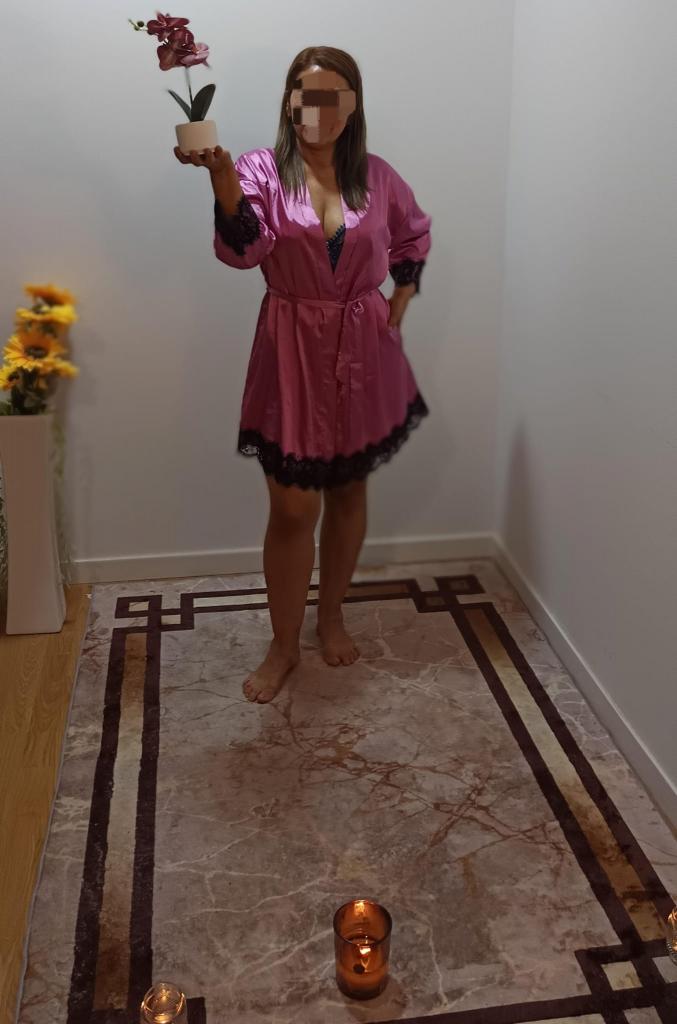 611325729: Chica busca chico en Madrid