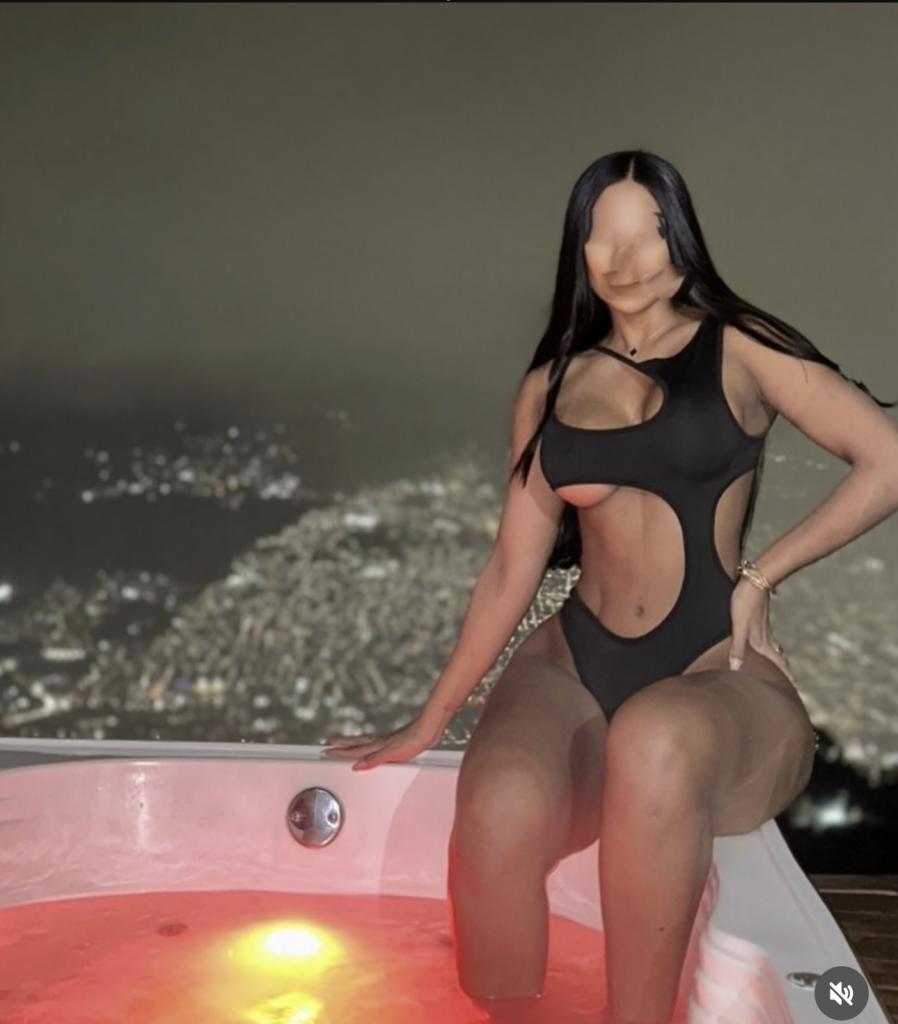 Chica busca chico en Sevilla: 