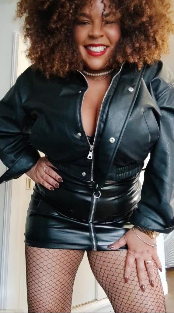 Chica busca chico en La Coruña: 