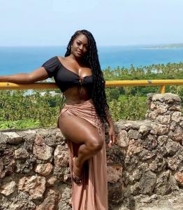 614884961: Chica busca chico en Murcia