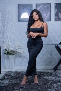 614008316: Chica busca chico en Barcelona