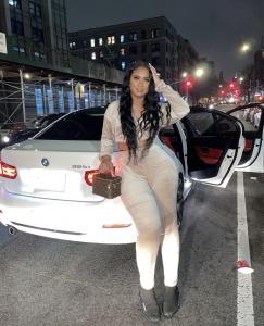 614884961: Chica busca chico en Murcia