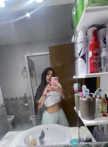624437839: Chica busca chico en Barcelona