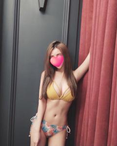 617378818: Chica busca chico en Barcelona