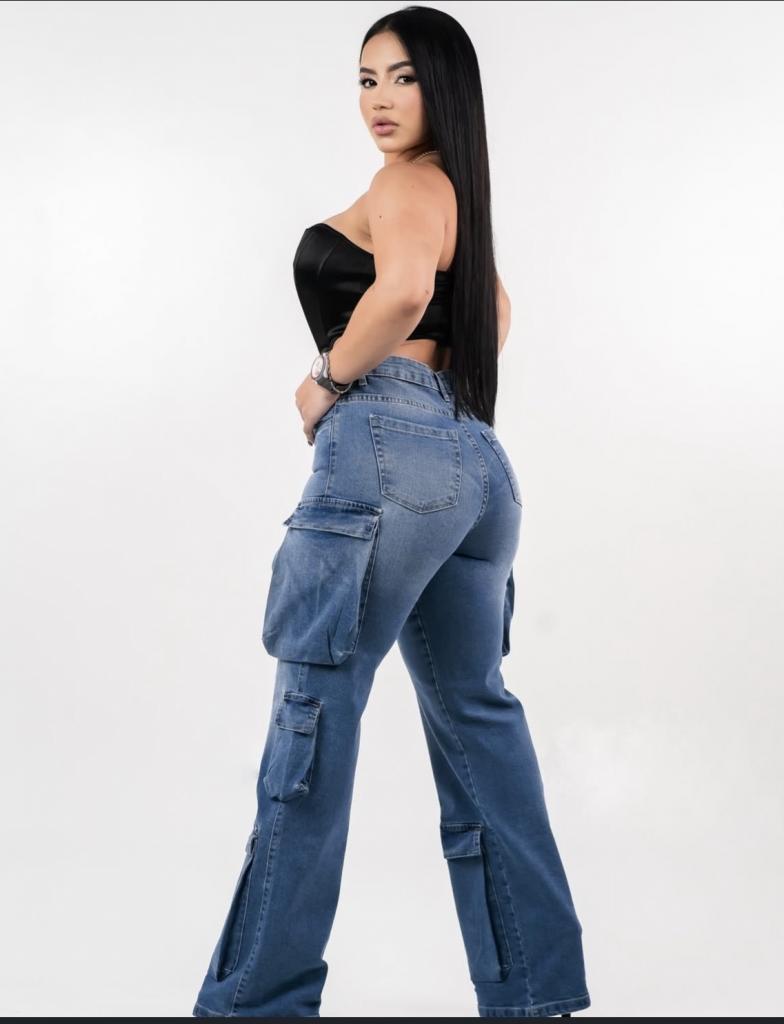 697750722: Chica busca chico en Orense