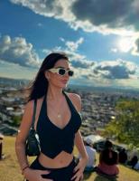 671735460: Chica busca chico en Madrid