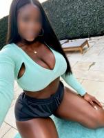 614292180: Chica busca chico en Madrid