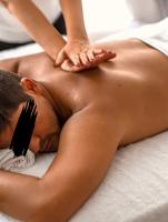 643764601: Chica busca chico en Gerona