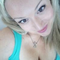 613958151: Chica busca chico en La Coruña