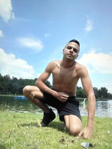 611128410: Chico busca chica en Madrid