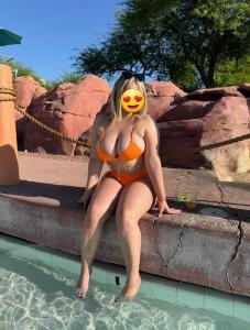 610139811: Chica busca chico en Gerona