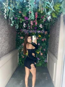 Chica busca chico en Ibiza: 