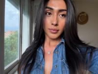 672317197: Travesti en León